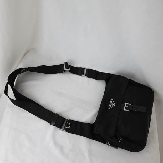 [정품 PRADA] 프라다 포코노 나일론 폴딩 크로스백 남녀공용