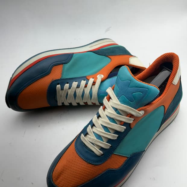 정품)페라가모스니커즈270