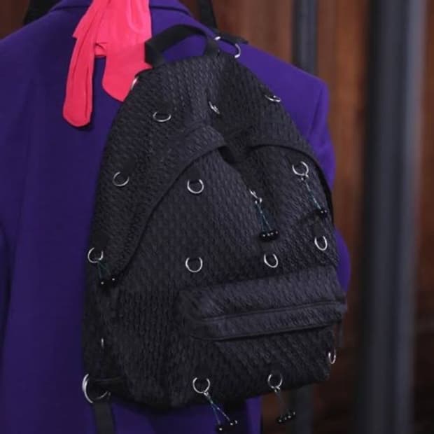 라프시몬스 이스트팩 루프링 패디드 백팩