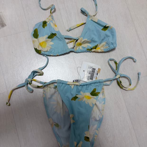 모스키노 플라워 비키니 44,마른55 정품 새상품