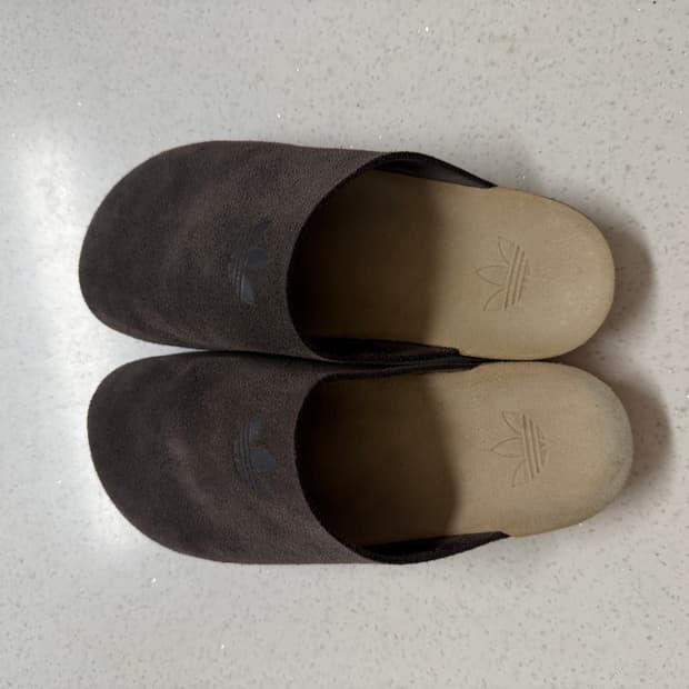 아디다스 아디뮬 슬라이드 다크 브라운 다크 브라운 검