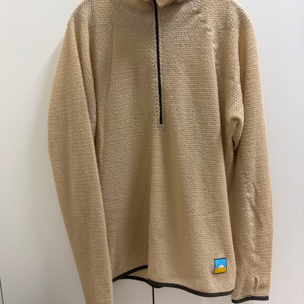 센치디자인 폴라텍 알파 90 후디 듄 L