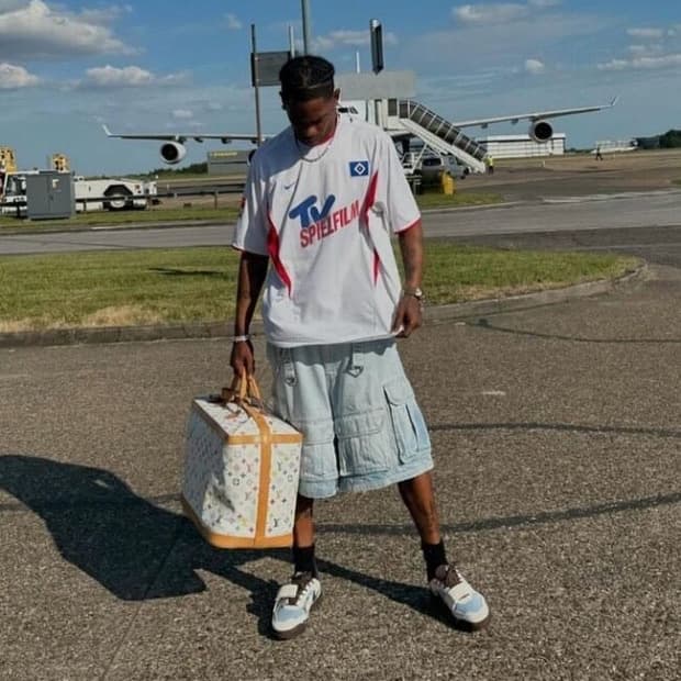 나이키 x 트래비스스캇 줌필드