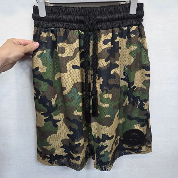 바이더알 스컬 패치로고 메쉬 카모 반바지 프리