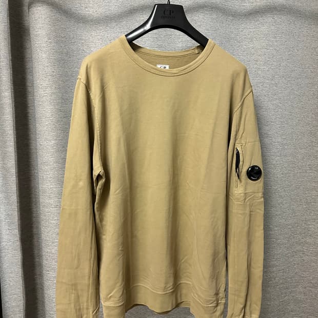 CP컴퍼니 맨투맨 카키 (XL)