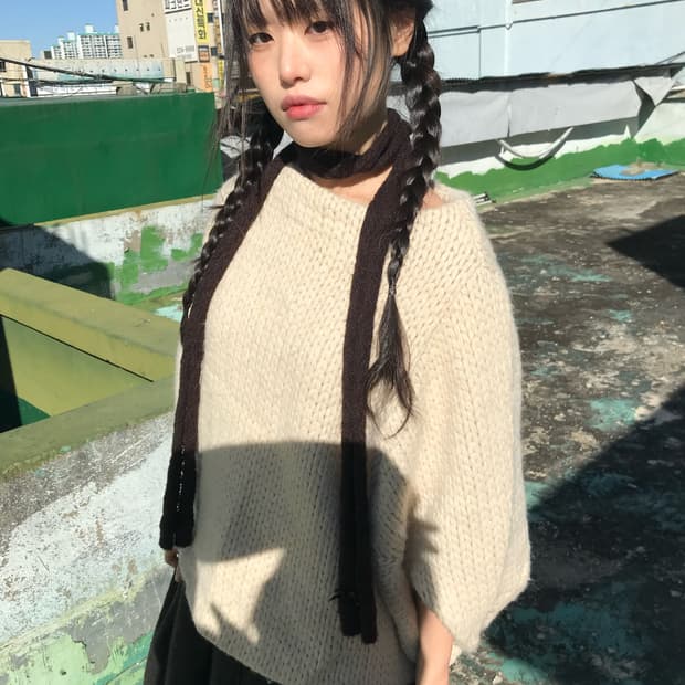 크림 니트 케이프