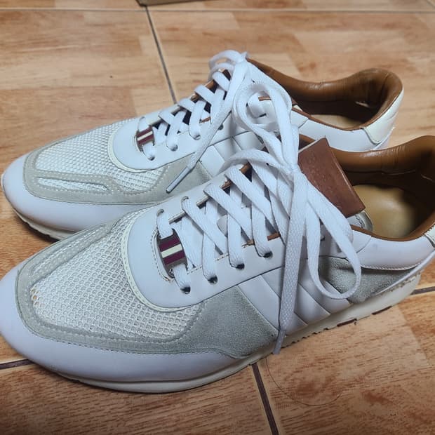 발리 스니커즈 사이즈 8.5(265)