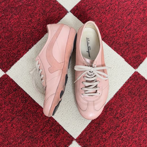 Salvatore Ferragamo Rosa Sneakers 6 1/2