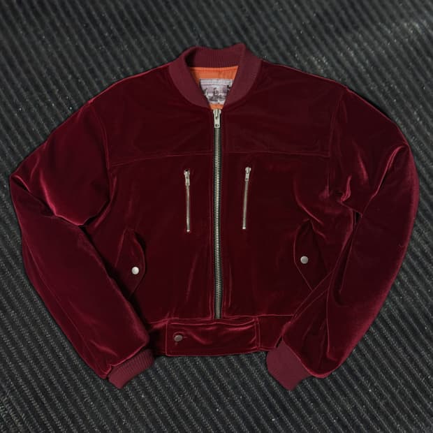 어나더유스 레드 벨벳 크롭 봄버 블루종 자켓