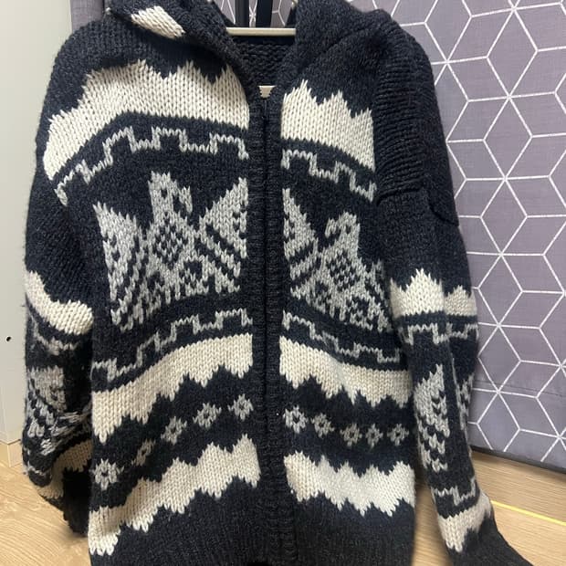 코위찬 노르딕 가디건