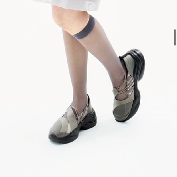 오호스 스트랩 토 스니커즈 240