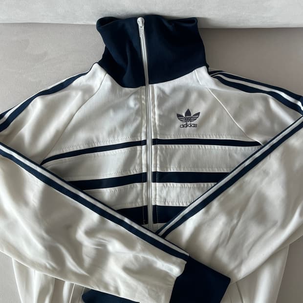 아디다스 벤텍스 90s (트레저 아사히 착용제품)