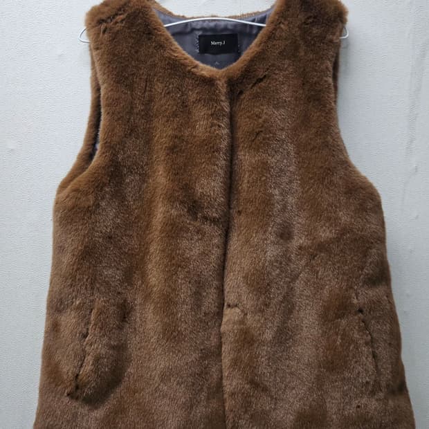 Merry.J 브라운 인조  퍼 조끼 M