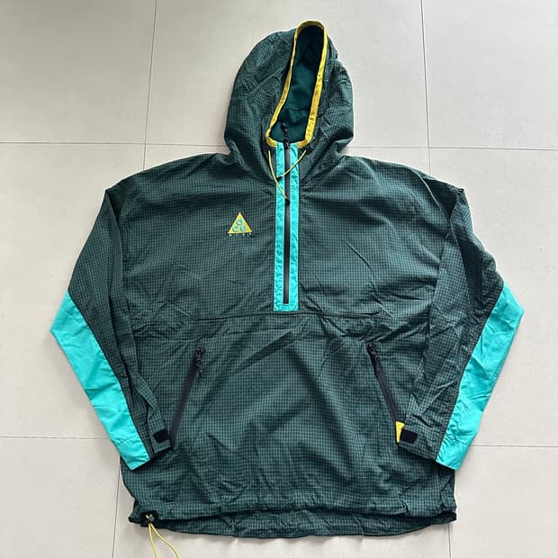 나이키 ACG 아노락 하프집 클레이그린 M(931907-375)