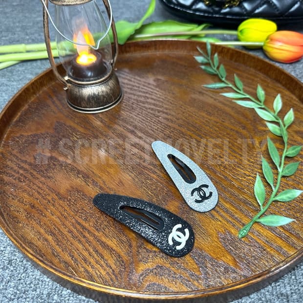 샤넬 글리터 헤어핀 실버 / 블랙 (개당가격)