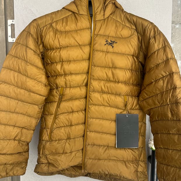 아크테릭스 세륨 후디 유콘 M 