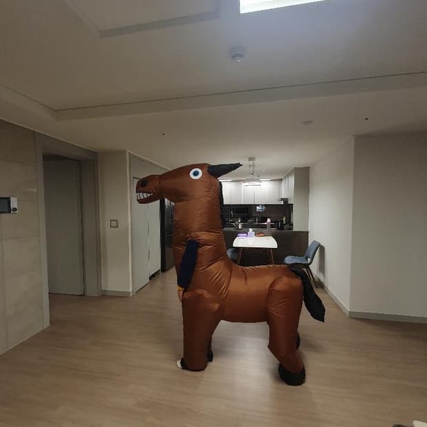 에어슈트 말 코스튬