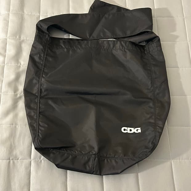 CDG 나일론 숄더백