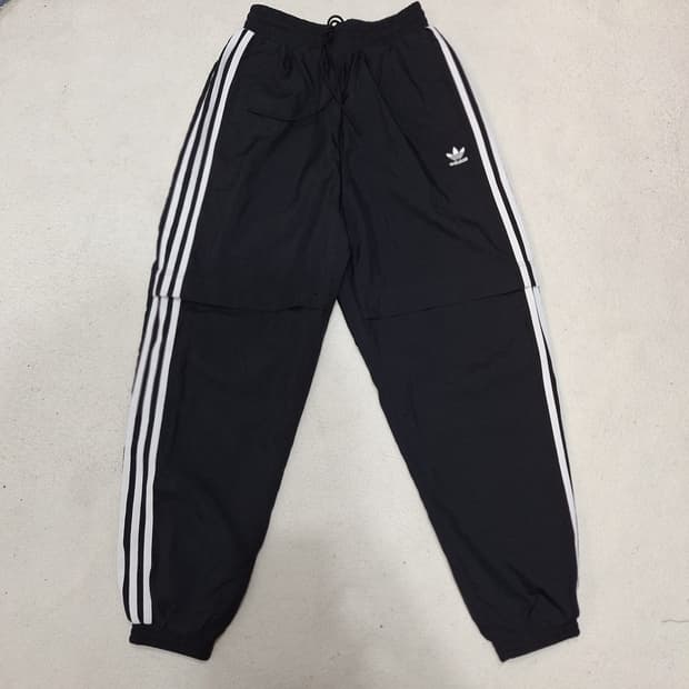 아디다스  우븐조거팬츠S(상태좋음)