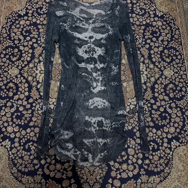 Ifsixwasnine phyton long sleeves