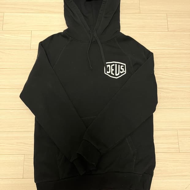 데우스 엑스 마키나 베니스 후드 m사이즈