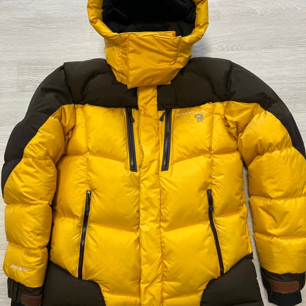 마운틴하드웨어 에어실드 패딩 M