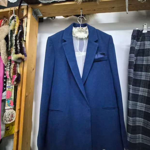 지고트 블루자켓. 쥬시쥬디 랩체크팬츠