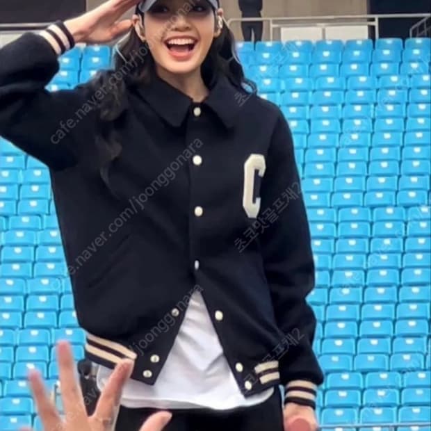 셀린 울 테디 베이스볼 자켓 52사이즈