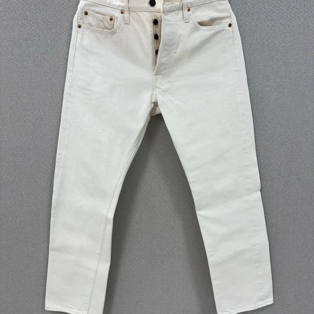 레졸루트 710 화이트 데님 팝니다.