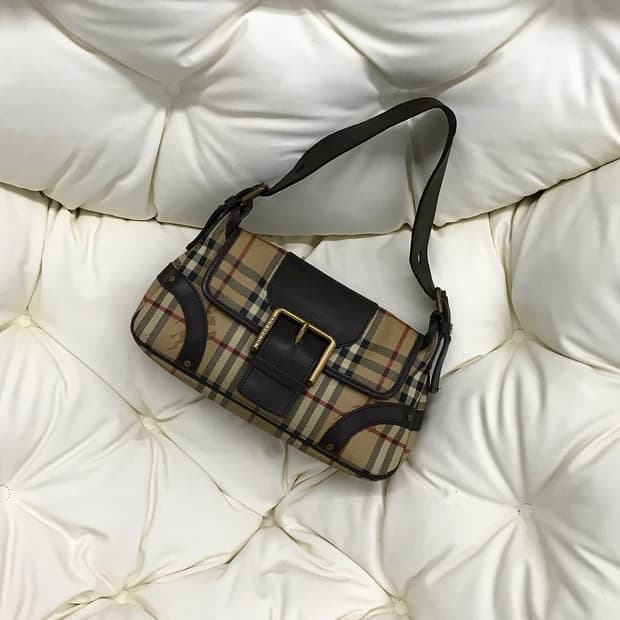 버버리 노바체크 버클 숄더백 가방