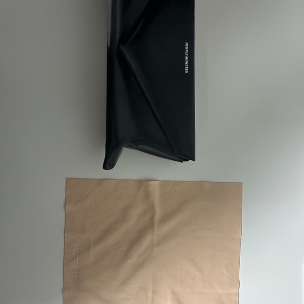 젠틀몬스터 블랙 선글라스 케이스 세트