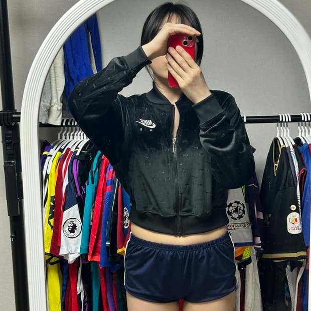 나이키 에어 벨벳 크롭 자켓 블랙