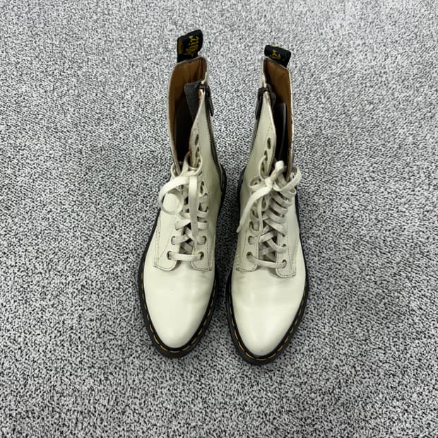 닥터마틴 ALIX 10홀