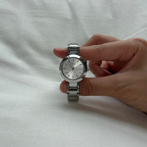 DKNY 여성 시계 실버 NY-2398