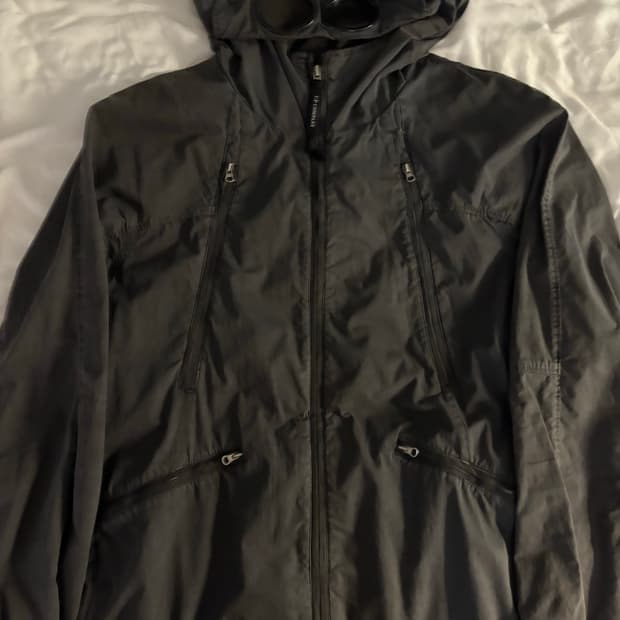 CP컴퍼니 고글 후드 바람막이 집업 자켓