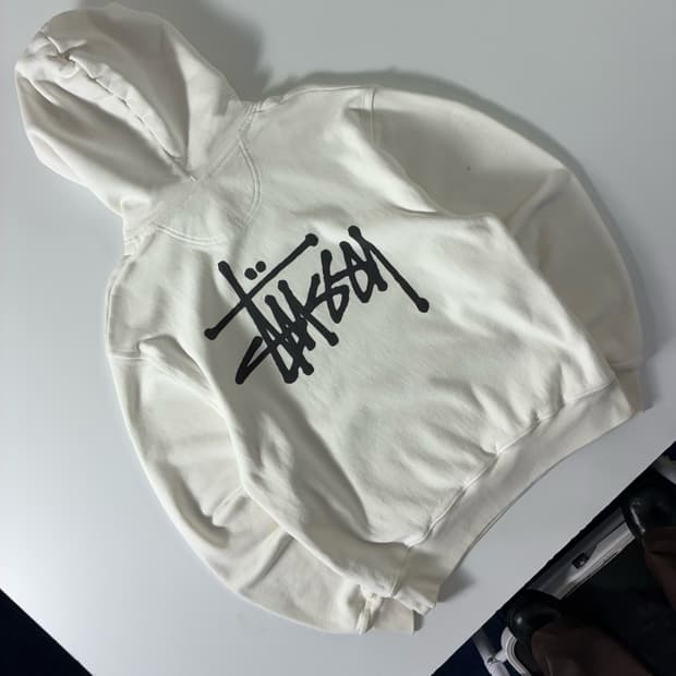 Stussy  스투시 베이직 코튼 백로고 후드티 