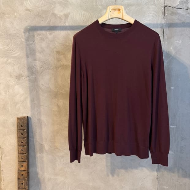 띠어리 메리노울 니트 100