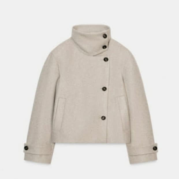 자라 하이넥 숏코트