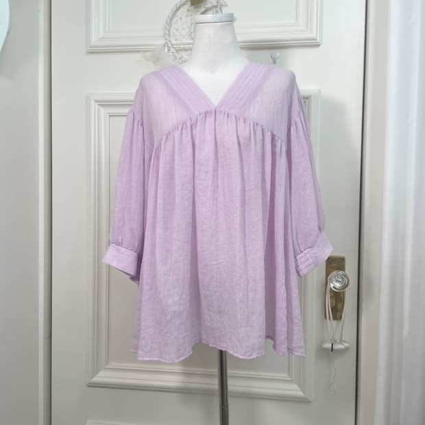 pink lavender cotton v-neck shirring ove