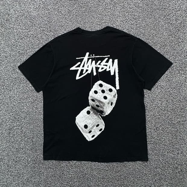 Name : 스투시 퍼지 다이스 후면 빅로고 블랙컬러 반팔 :) 