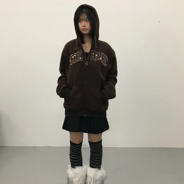 00s Abercrombie Wolf Logo Zip Hoodie