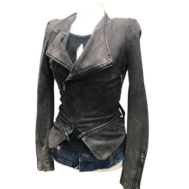 사선 해체주의 너낌 흑청 오묘워싱 자켓