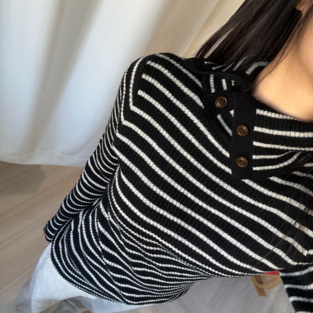 [Vintage] border button knit turtleneck