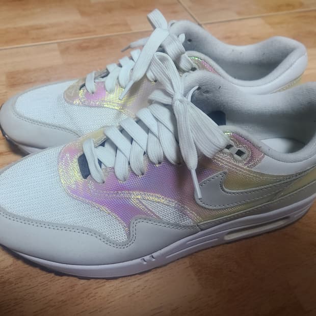 나이키 맥스1 데이 라빌레 루미에르 W275(260추천)