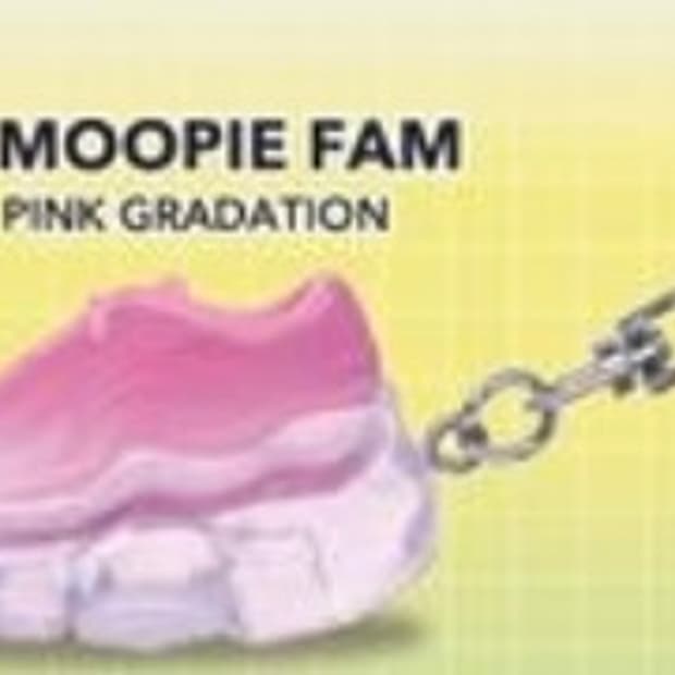 그라운즈 가챠 무피 팸 핑크 키링 캡슐토이 미니어쳐