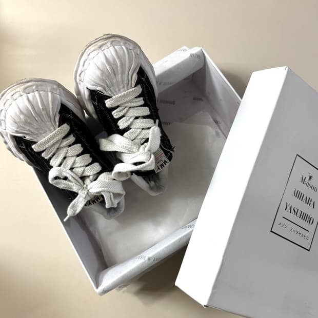 [42/당일출고]메종 미하라 야스히로 블레이키 스니커즈