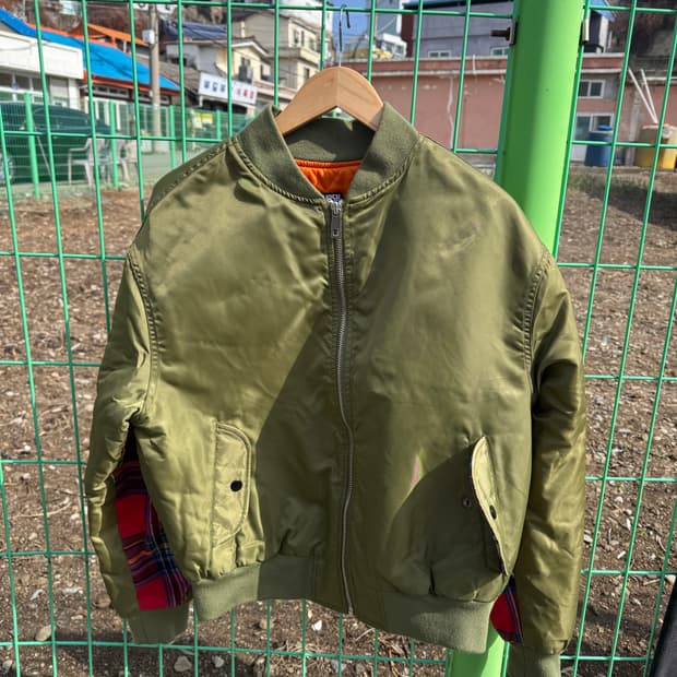 프리키쉬빌딩 체크무늬 항공패딩 m