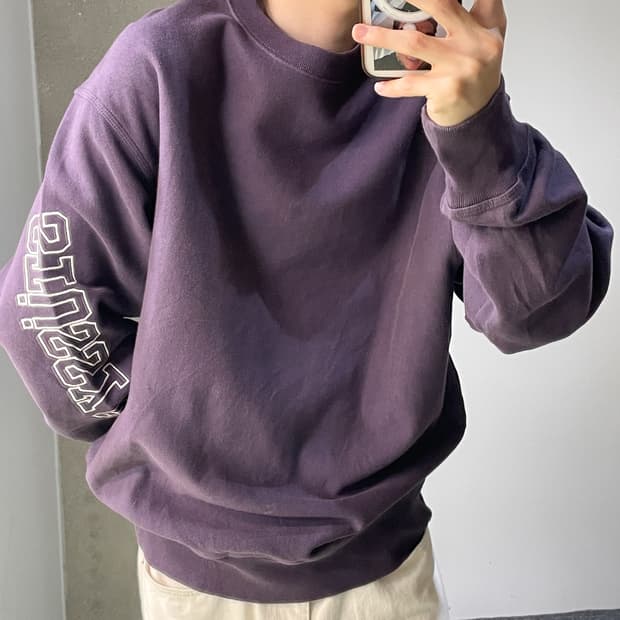 스투시 22S/S 스포츠 엠브로이드 크루 스웻셔츠