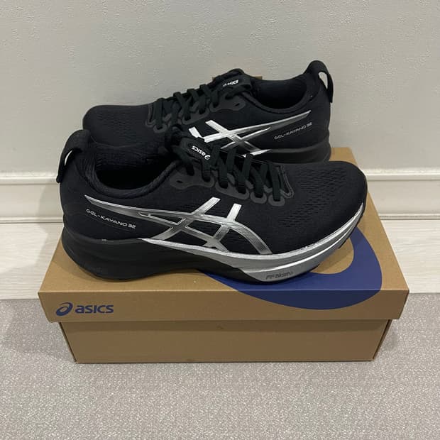 아식스 젤 카야노 32 플래티넘 우먼 245 러닝화 