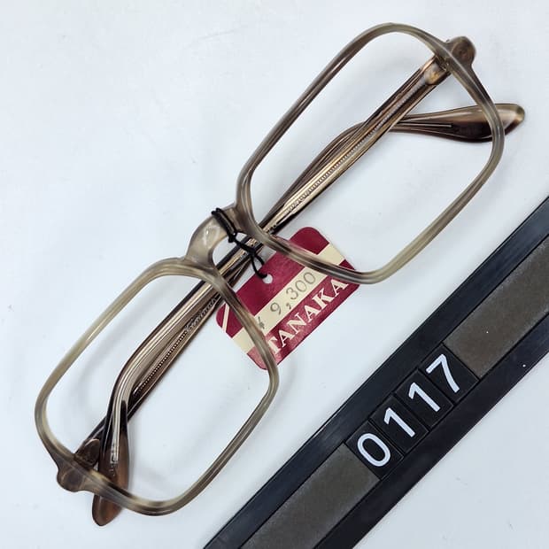 80s 이탈리아제 빈티지 데드스톡 미사용/스퀘어 뿔테 안경테 50mm